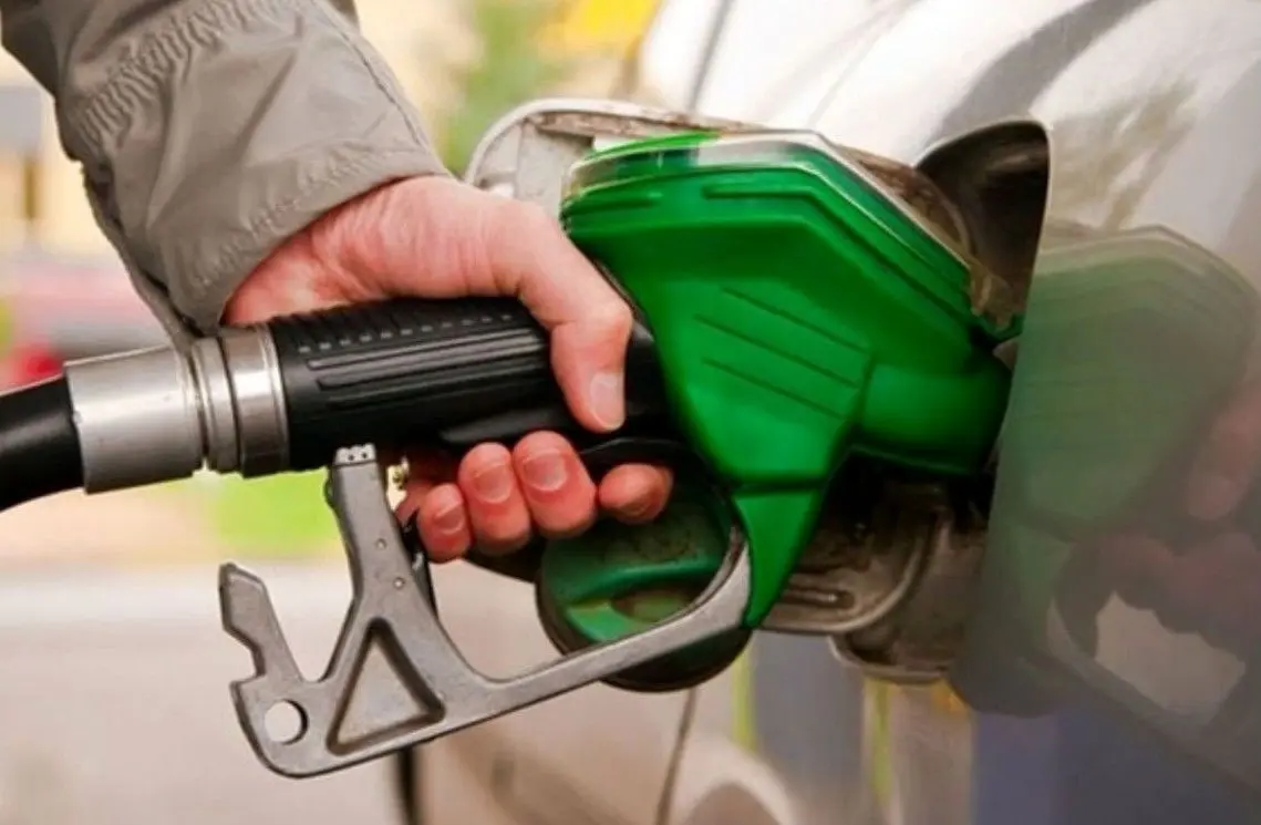 بنزین سه‌نرخی از بامداد امروز اجرا شد/یارانه پابرجا، مصرف مازاد گران‌تر