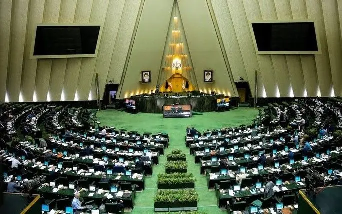 17 مأموریت مشترک مجلس و دولت و سایه استیضاح/تناقض در پیام‌های اقتصادی مجلس