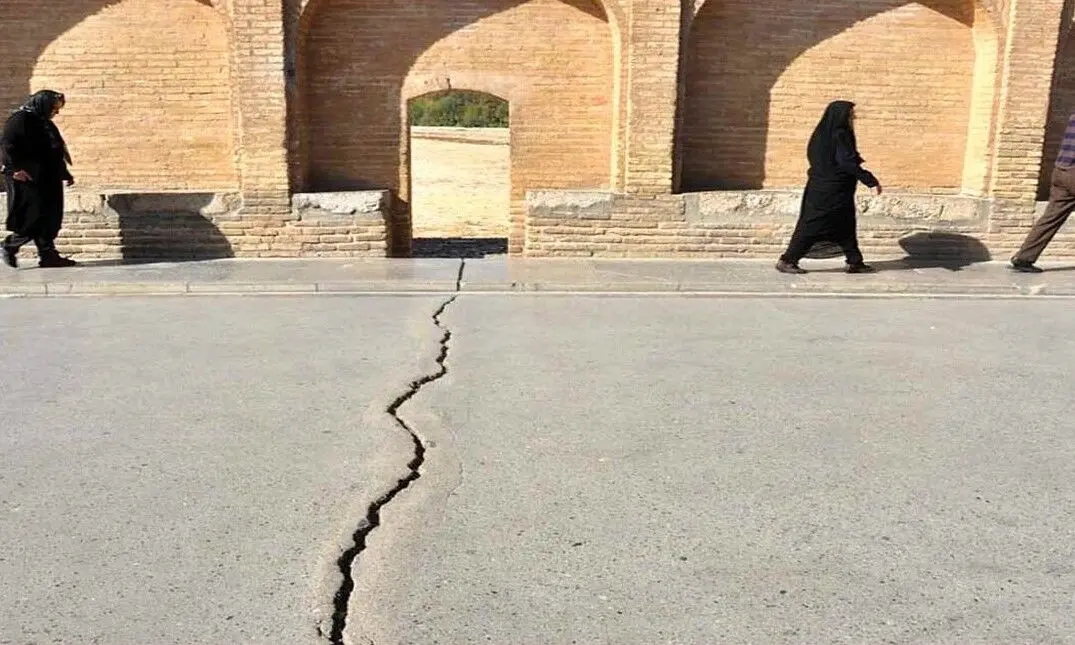 هشدار به دولتمردان/تاریخی‌ترین شهر ایران در آستانه تخریب/روند مهاجرت از اصفهان سرعت گرفت