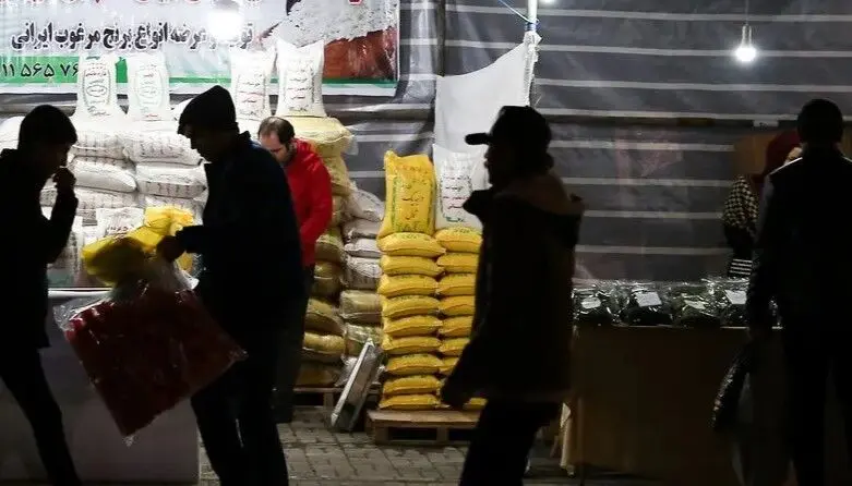 اصناف ستون استقامت کشورند؛ مراقب ستون پنجم و احتکار کالا باشید