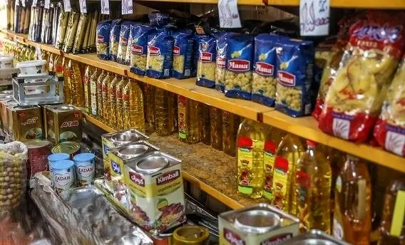 فروشگاه‌های زنجیره‌ای طبق روال گذشته فعال هستند؛ توزیع ۷۰۰ تن روغن