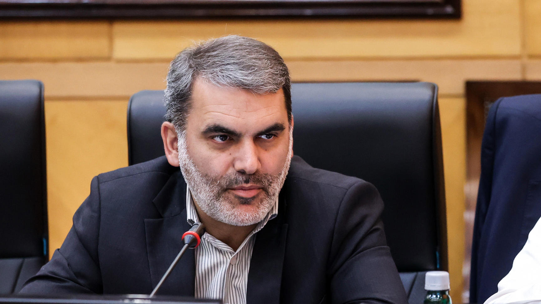 کوچک‌سازی دولت راه افزایش تمرکز بر مأموریت‌های اقتصادی و کاهش هزینه‌های غیرضروری است