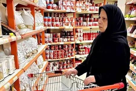 ترمیم دستمزد کارگران همچنان بلاتکلیف؛ مجلس بر افزایش مزد متناسب با تورم تأکید کرد