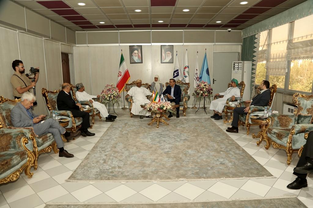 ایران و عمان به دنبال توسعه همکاری در صنعت ساختمان