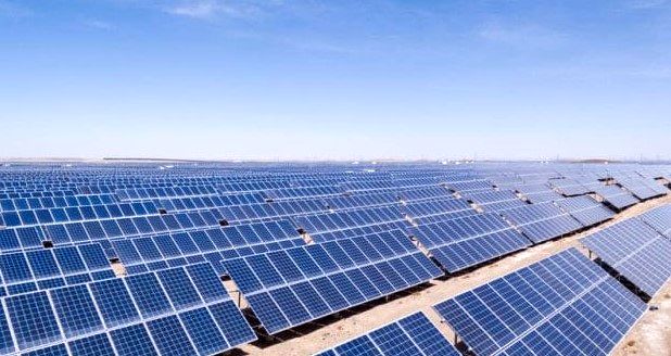 برق صنایع در مدار خورشید؛ تأمین ۵۰ درصد برق شهرک‌های صنعتی با انرژی خورشیدی