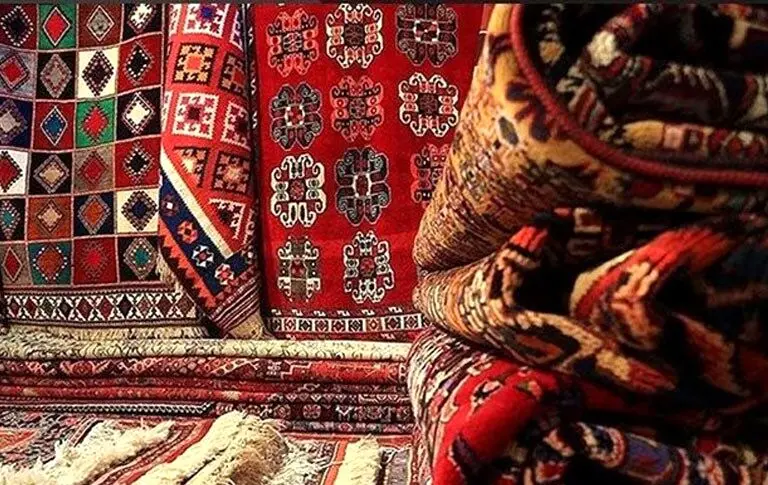 قاچاق فرش‌های بی‌کیفیت افغانستانی به ایران