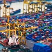 تمدید تفویض اختیار گمرکات تا پایان آذر؛ تشریفات واردات و صادرات تسهیل شد