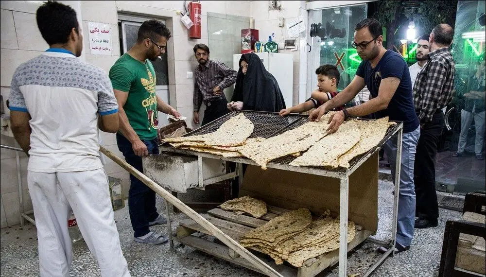 نظارت هوشمند بر زنجیره آرد و نان به ثمر نشست/حذف متخلفان و افزایش سهم نانوایان منضبط