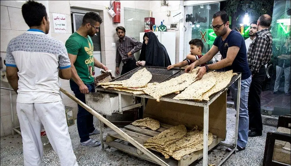 نظارت هوشمند بر زنجیره آرد و نان به ثمر نشست/حذف متخلفان و افزایش سهم نانوایان منضبط