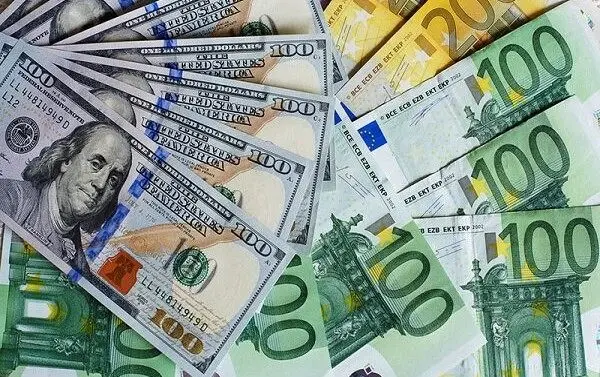 معاون اسبق بانک مرکزی: بازار ارز نباید رها شود/مدیریت عرضه و تقاضا اولویت بانک مرکزی است