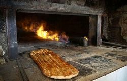 ورشکستگی نانوایی‌ها در نیمه دوم سال/دولت ناچار به اصلاح نرخ‌ها