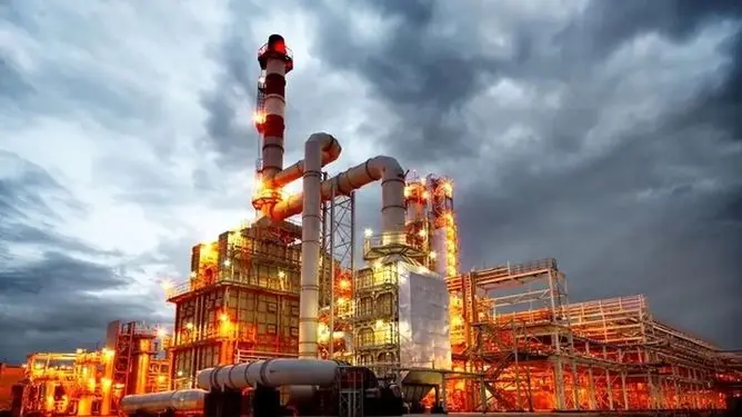 قطعی گسترده گاز پتروشیمی‌ها؛ کاهش خوراک گازی از ۸۵ به ۳۸ میلیون متر مکعب