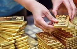 عرضه ۷۰۰ کیلو شمش طلا توسط سرمایه‌گذاران خارجی در مرکز مبادله/ گام تازه در جذب سرمایه ارزی