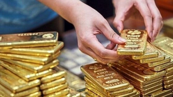 عرضه ۷۰۰ کیلو شمش طلا توسط سرمایه‌گذاران خارجی در مرکز مبادله/ گام تازه در جذب سرمایه ارزی