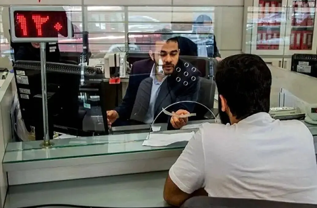 بانک‌های دچار اختلال باید خسارت مردم و کسب‌وکارها را جبران کنند