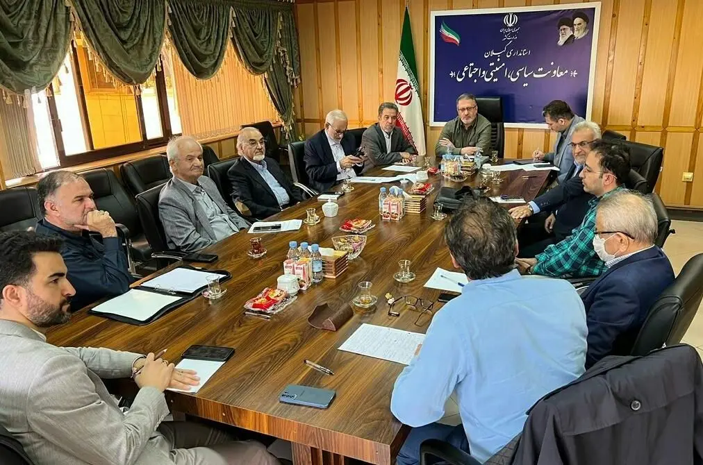 برگزاری نشست کانون کارفرمایی استان گیلان با معاون سیاسی و امنیتی استانداری 