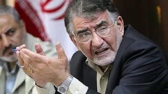اقتصاد ایران با نسخه‌های کلاسیک به جایی نمی‌رسد/ ظرفیت تجارت ۳۰۰ میلیارد دلاری با همسایگان وجود دارد