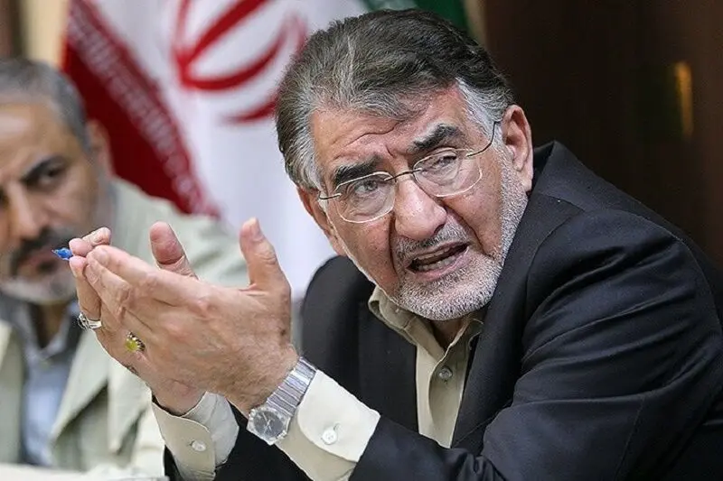 اقتصاد ایران با نسخه‌های کلاسیک به جایی نمی‌رسد/ ظرفیت تجارت ۳۰۰ میلیارد دلاری با همسایگان وجود دارد