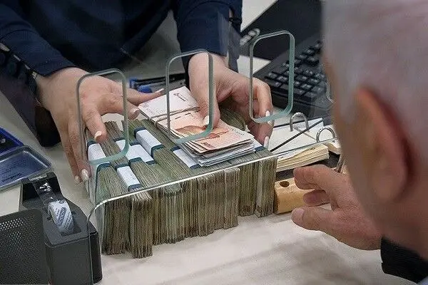 خبر خوش برای بازنشستگان: وام ۲۰ میلیونی بدون ضامن با کسر از حقوق
