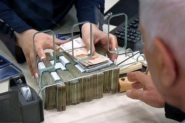 خبر خوش برای بازنشستگان: وام ۲۰ میلیونی بدون ضامن با کسر از حقوق