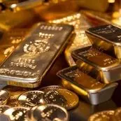 کاهش قیمت طلا و سکه در بازار ایران با وجود جهش ۶۴ دلاری اونس جهانی