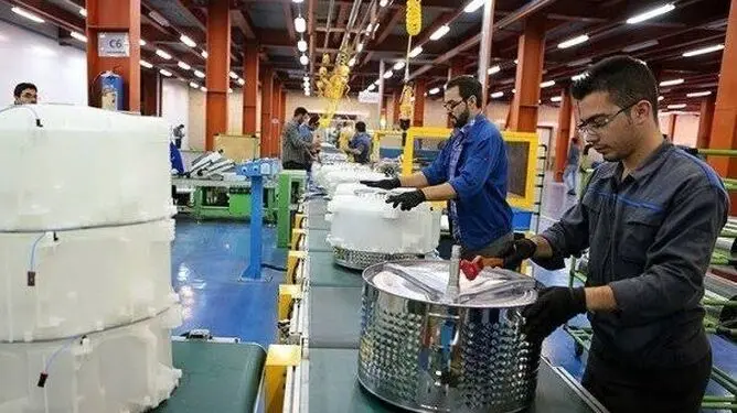 تفاهم دولت و بخش خصوصی برای حذف مقررات زائد؛ دولت رقیب بخش خصوصی نباشد