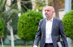 کالابرگ سرگردان میان وعده‌ها و عمل