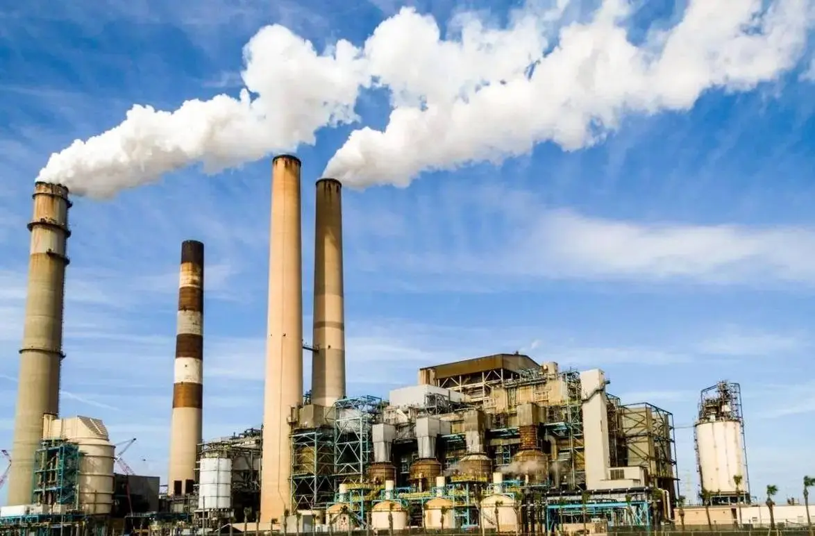 مازوت‌سوزی نیروگاه‌ها در تهران صفر است/ سهم واقعی آلودگی هوا از نگاه صنعت برق