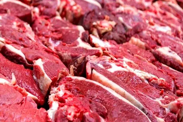 گرانی بی‌پایان گوشت قرمز؛ دامداران زیر بار نهاده‌های گران و مردم بدون توان خرید