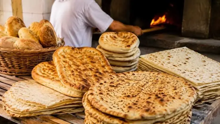 قیمت آرد و نان آزاد می‌شود؟ پیشنهاد اصناف برای پرداخت یارانه به خانوارها