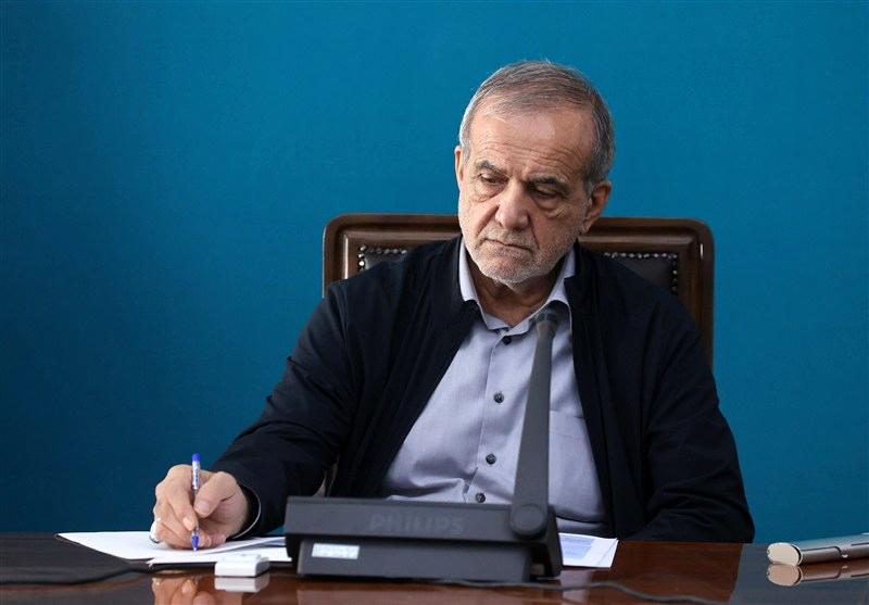 پزشکیان: ضعف در نظام مجوزدهی و تخصیص ارز باعث اتلاف صدها میلیون دلار شد