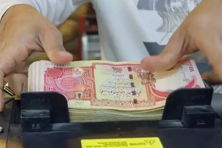 زائران اربعین نگران ارز باقی‌مانده نباشند؛ خرید دینار در بانک‌ها و صرافی‌ها