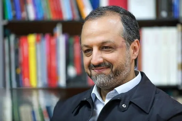 وزیر اقتصاد دولت سیزدهم:وابستگی ارزی ایران به امارات نتیجه کوتاهی سیاست‌گذاران بود