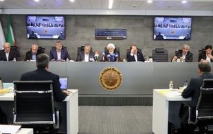 مکاتبه با شورای عالی سران قوا برای رسیدگی به خسارات انفجار بندر شهید رجایی/تدوین لایحه مدیریت بحران