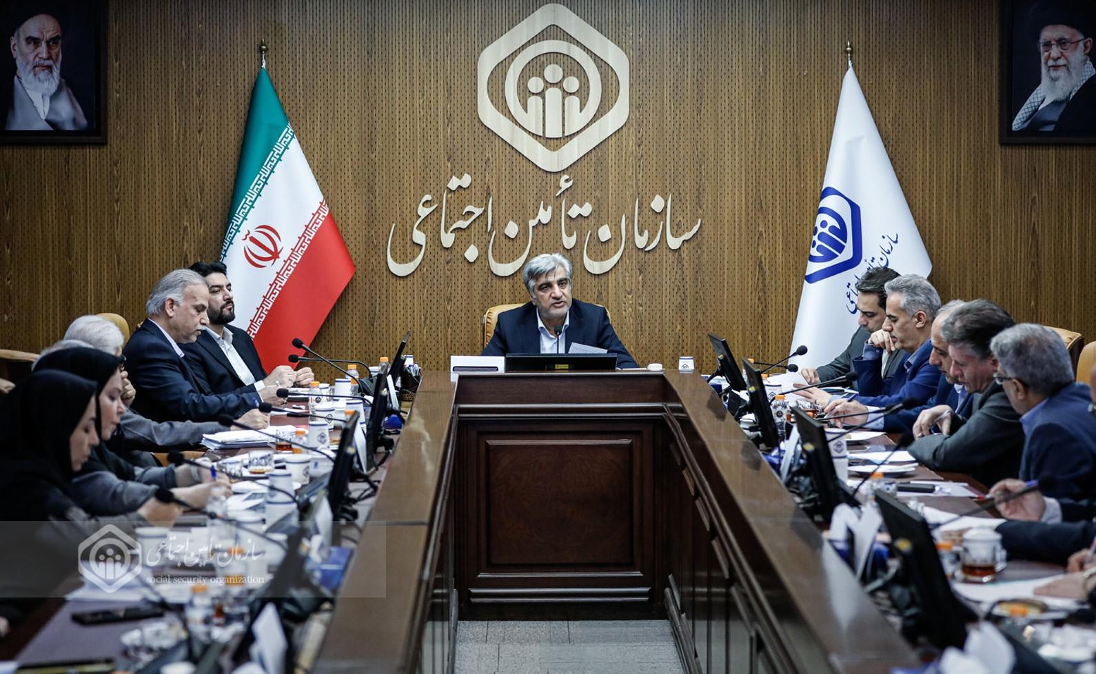 انتقال تدریجی خدمات قابل واگذاری به کارگزاری‌ها/تسهیل‌گری فعالیت کارگزاری‌ها در راستای منافع شرکای اجتماعی