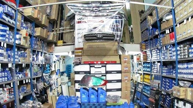 قطعات خودروهای وارداتی و مونتاژی نایاب شد/قیمت‌ها ساعتی تغییر می‌کند