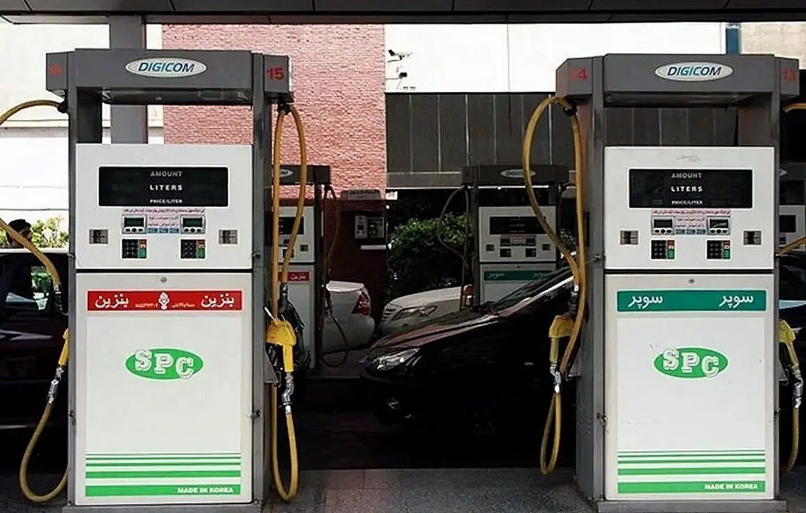 صف خودروهای لاکچری مقابل پمپ بنزین؛ سوپر ۸۳ هزار تومانی خبرساز شد+فیلم