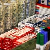 خرید کالای ایرانی،حمایت از فرهنگ ملی / جنس چینی در دست کودکان محروم، تناقض تلخ جامعه ماست