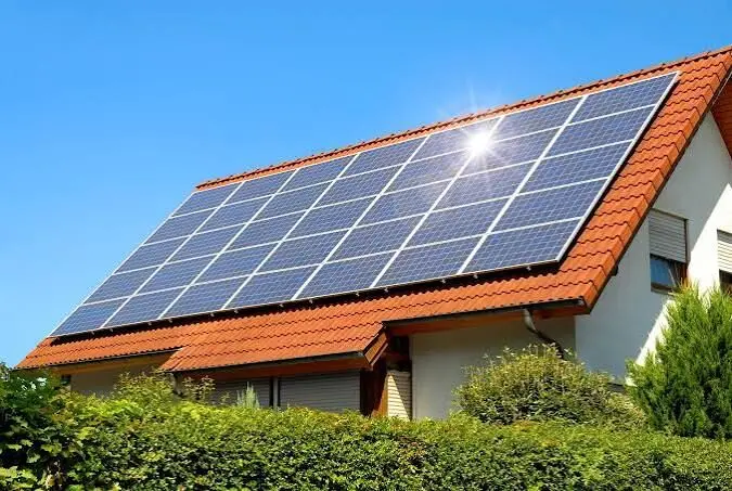 پرداخت وام ۴۰۰ میلیون تومانی برای احداث نیروگاه خورشیدی خانگی آغاز شد