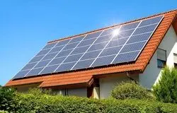 پرداخت وام ۴۰۰ میلیون تومانی برای احداث نیروگاه خورشیدی خانگی آغاز شد
