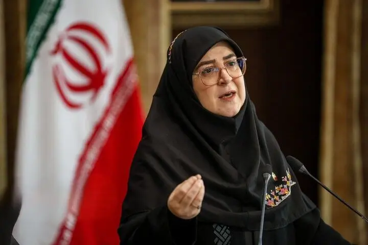 سهمیه دوم بنزین به ۵۰ لیتر کاهش یافت؛ دولت: هنوز تصمیمی برای افزایش قیمت نگرفته‌ایم
