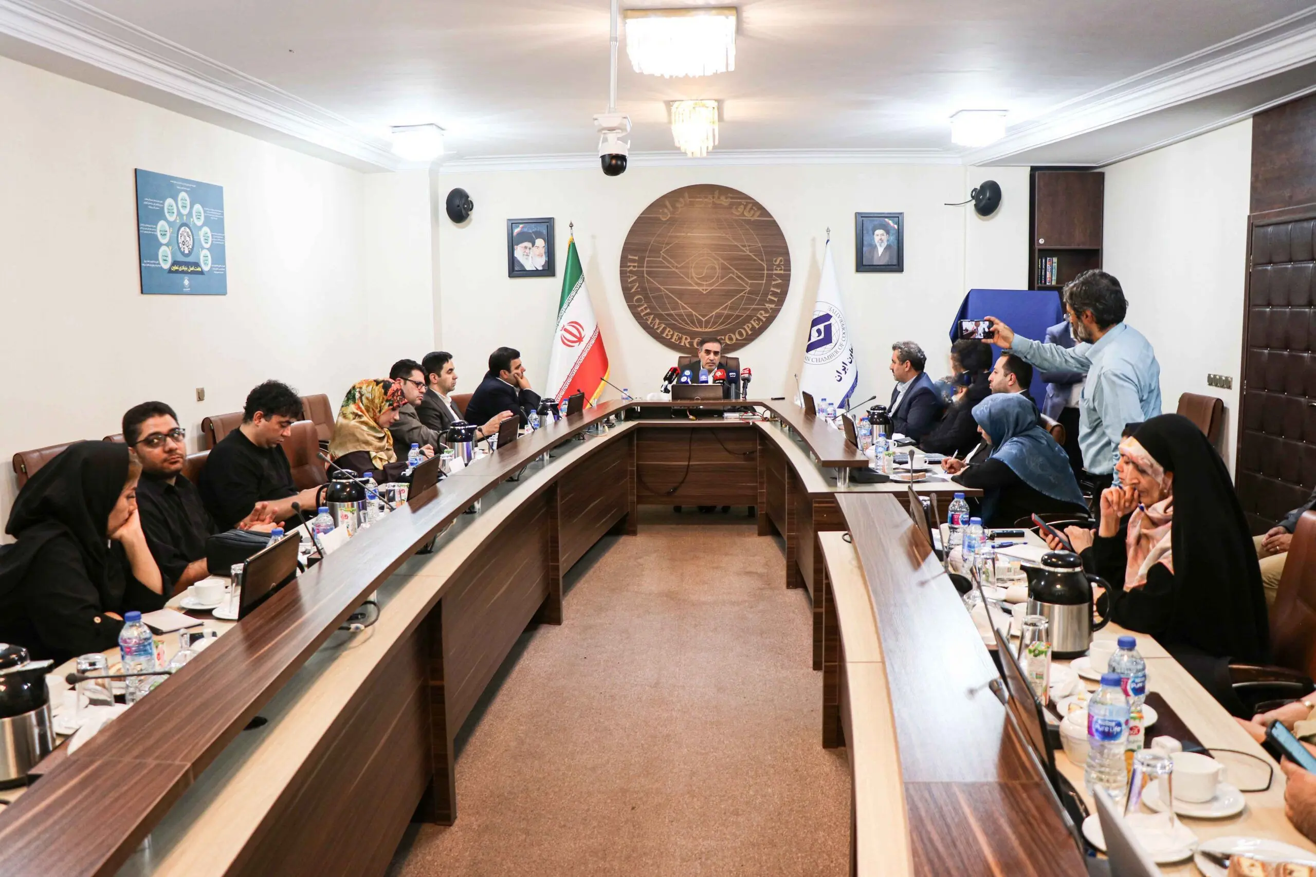 بیش از ۶۰ درصد ناوگان حمل‌ونقل جنوب زیر ضرب جنگ رفت/بازسازی خسارت‌های تعاونی‌ها ۲ تا ۳ سال زمان می‌برد
