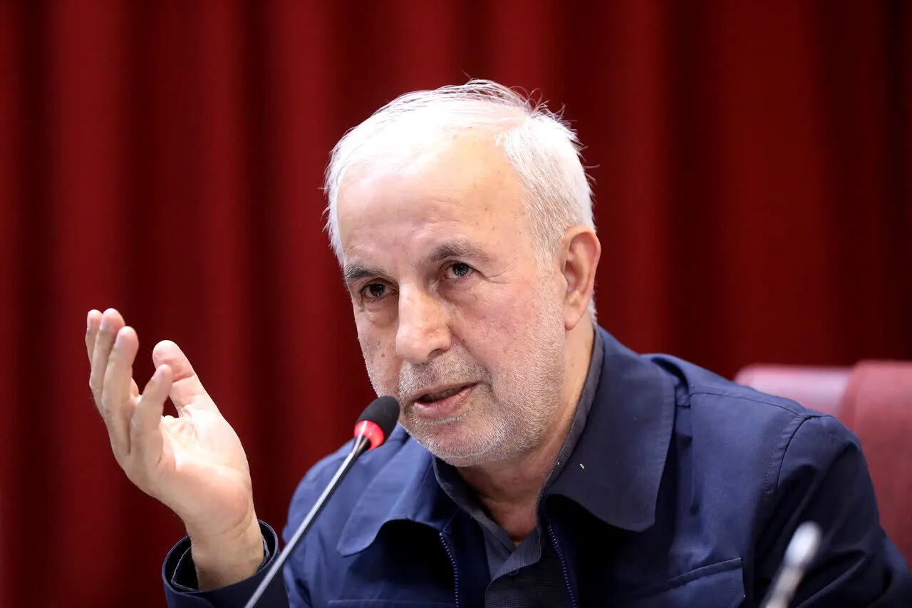 بانک‌ها در دوران پساجنگ بروکراسی را کاهش دهند و تسهیلات را به تولید هدایت کنند