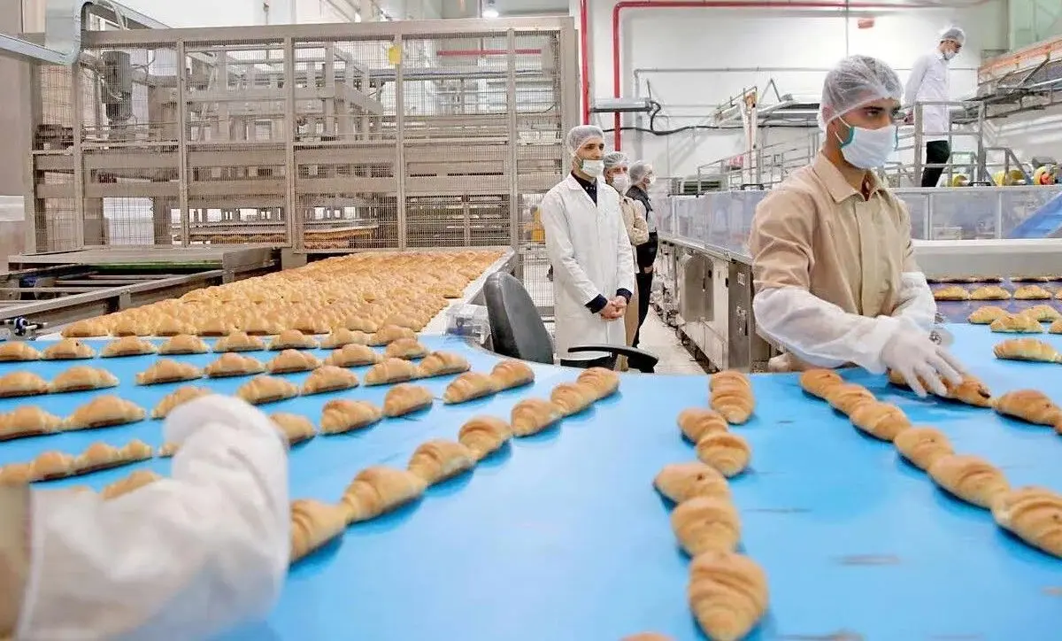 صادرکنندگان صنایع غذایی با مشکل بازگشت ارز و محدودیت مواد اولیه مواجه‌اند