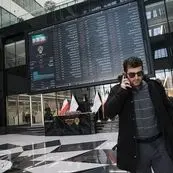 نماد «خودرو» تا شنبه ۱۸ بهمن در بورس تهران تعلیق شد