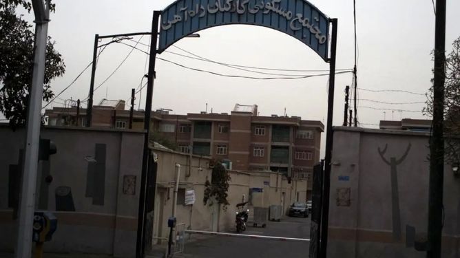 درخواست کارگران راه‌آهن برای ساماندهی خانه‌های سازمانی / اقامت بلندمدت برخی افراد بانفوذ در منازل دولتی