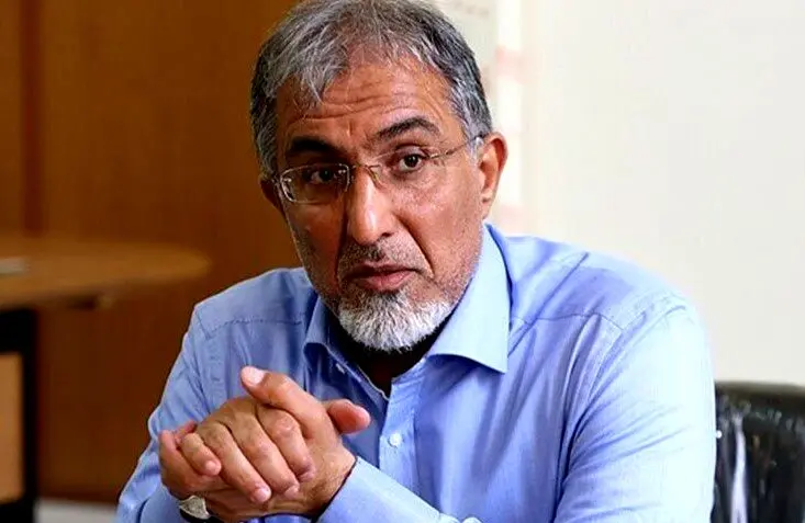 راغفر: افزایش قیمت ارز عامل تورم است نه افزایش دستمزد/سهم نیروی کار از هزینه تولید فقط ۱۰ درصد است/دولت، در سرکوب مزدی منافع دارد