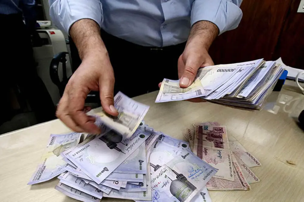 دستمزد کارگران باید هر ۶ ماه‌یک‌بار بازنگری شود/پیشی‌گرفتن تورم از دستمزد