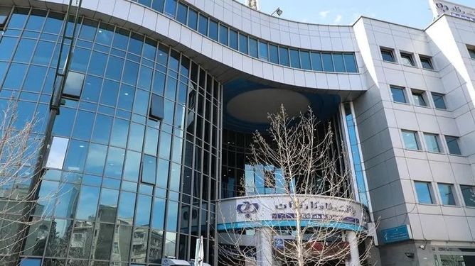 بانک رفاه ملک دولت نیست که واگذار شود