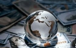 عبور از بحران با سیاست تثبیت 